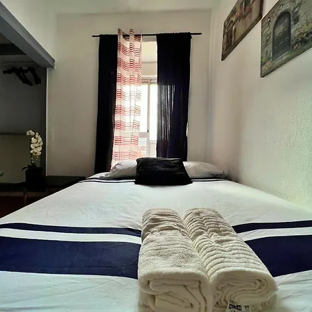 홈스테이 City Centre Sulemange Rooms Mouraria *